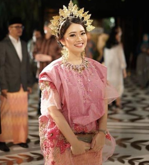 Baju Adat Sulawesi Wanita Baju Bodo