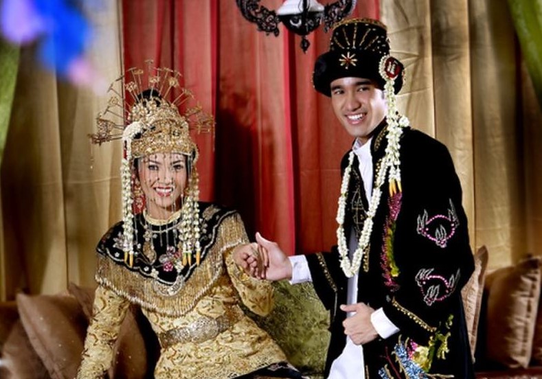 Nama Baju Adat Pengantin Jakarta