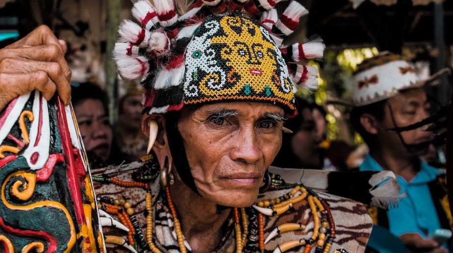 Nama Pakaian Adat Suku Dayak