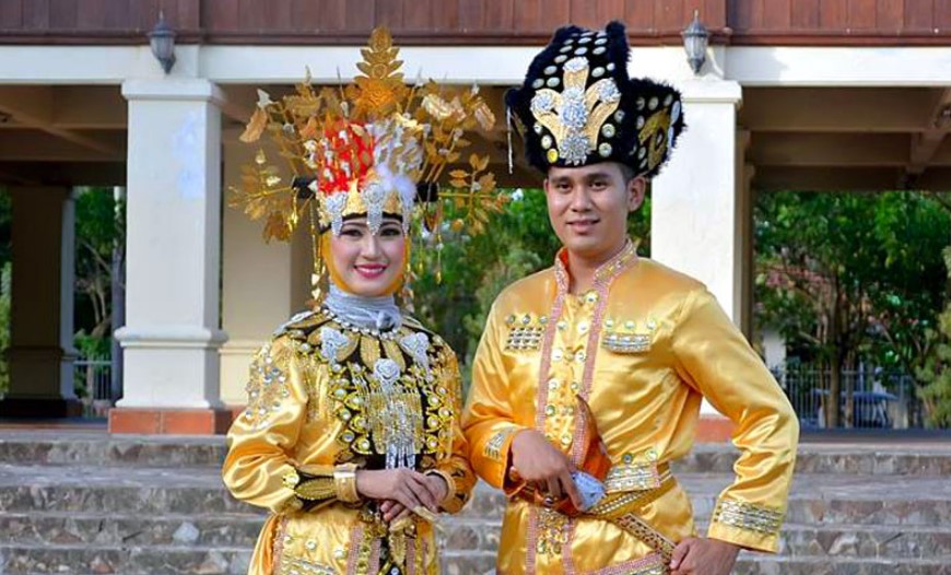 Pakaian Adat Gorontalo Tradisional Modern