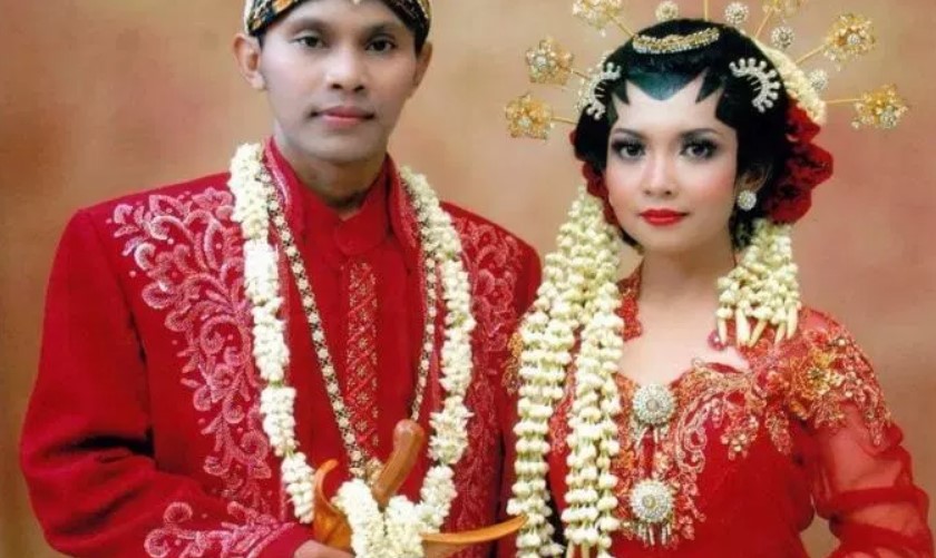 Pakaian Adat Pengantin Banten