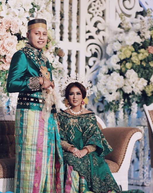 Pakaian Adat Pengantin Sulawesi Modern