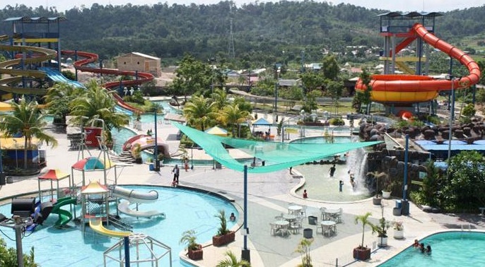 Waterpark Top 100 Batu Aji