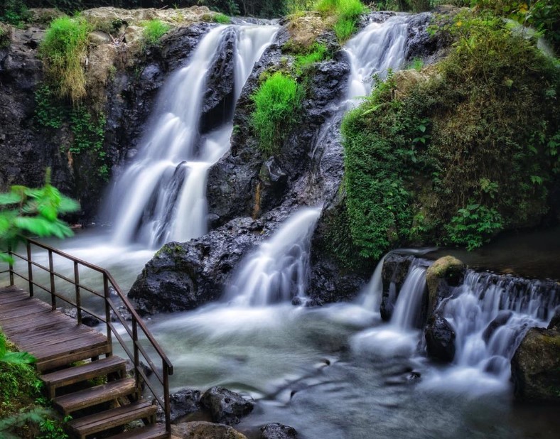 Legenda dan Sejarah Curug Maribaya