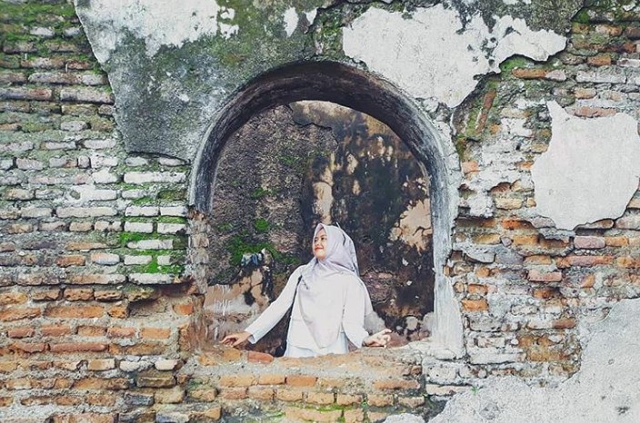 Mitos Lorong atau Terowongan yang Bisa Tembus ke Pantai Selatan (Pantai Parang Tritis)