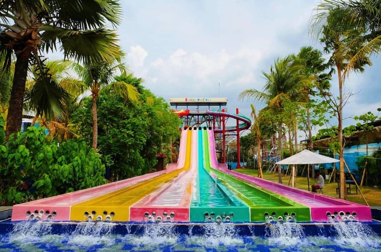 Seluncuran Rainbow Fall