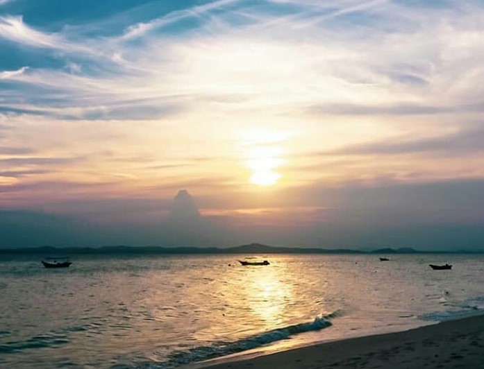 Sunrise dan Sunset yang Indah