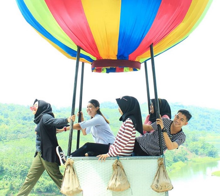 Wahana Asik dan Menarik di Goa Kreo