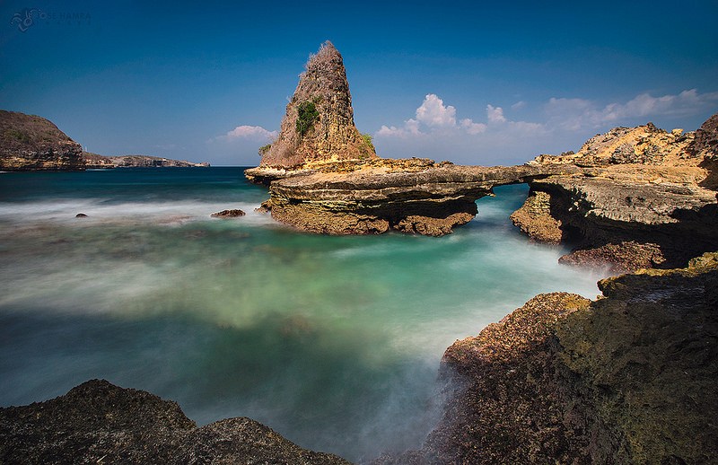 Pantai Tanjung Bloam
