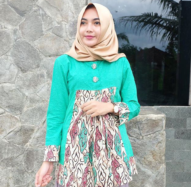 Model Baju Kerja Batik Terbaru
