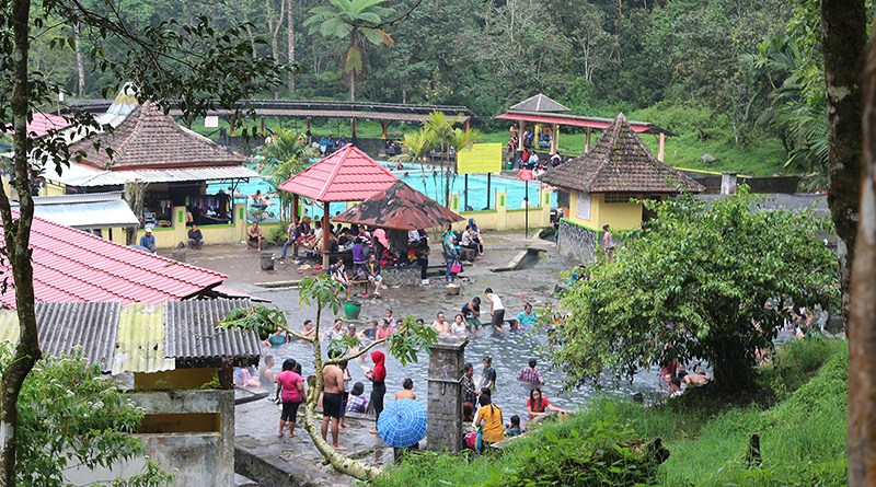 Pemandian Air Panas Cangar