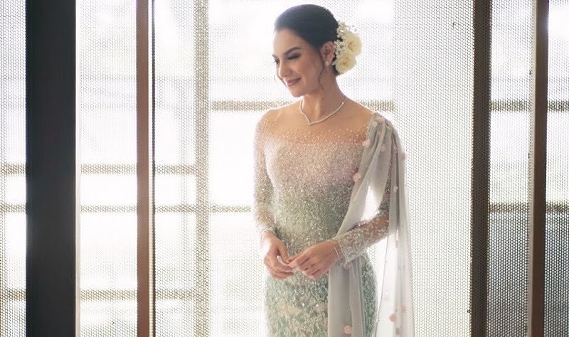 Kebaya Lamaran Ala Irish Bella