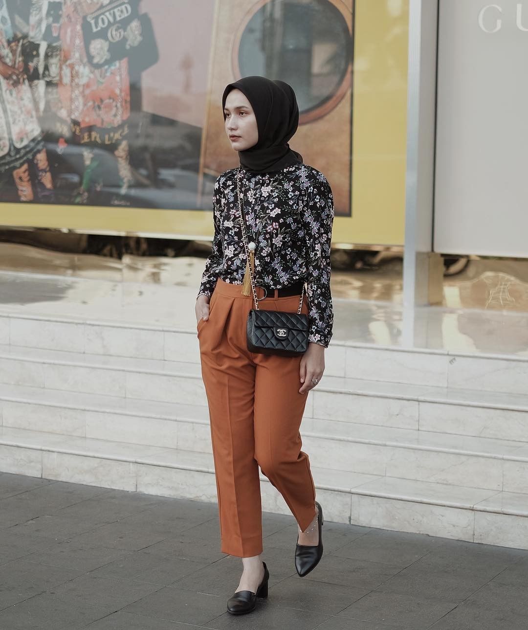 Outfit Ngantor Ala Mega Iskanti