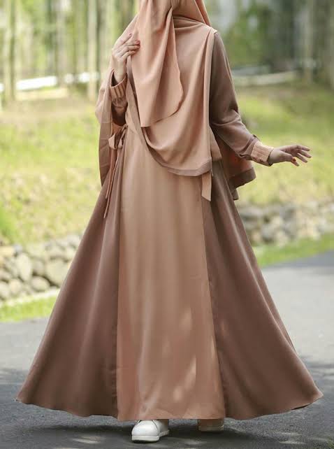 Berbusana muslimah Syari